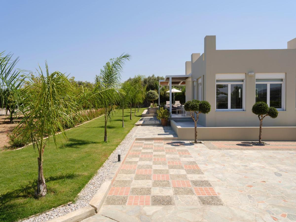 Villa Periklis Adelianos Kampos Exterior photo