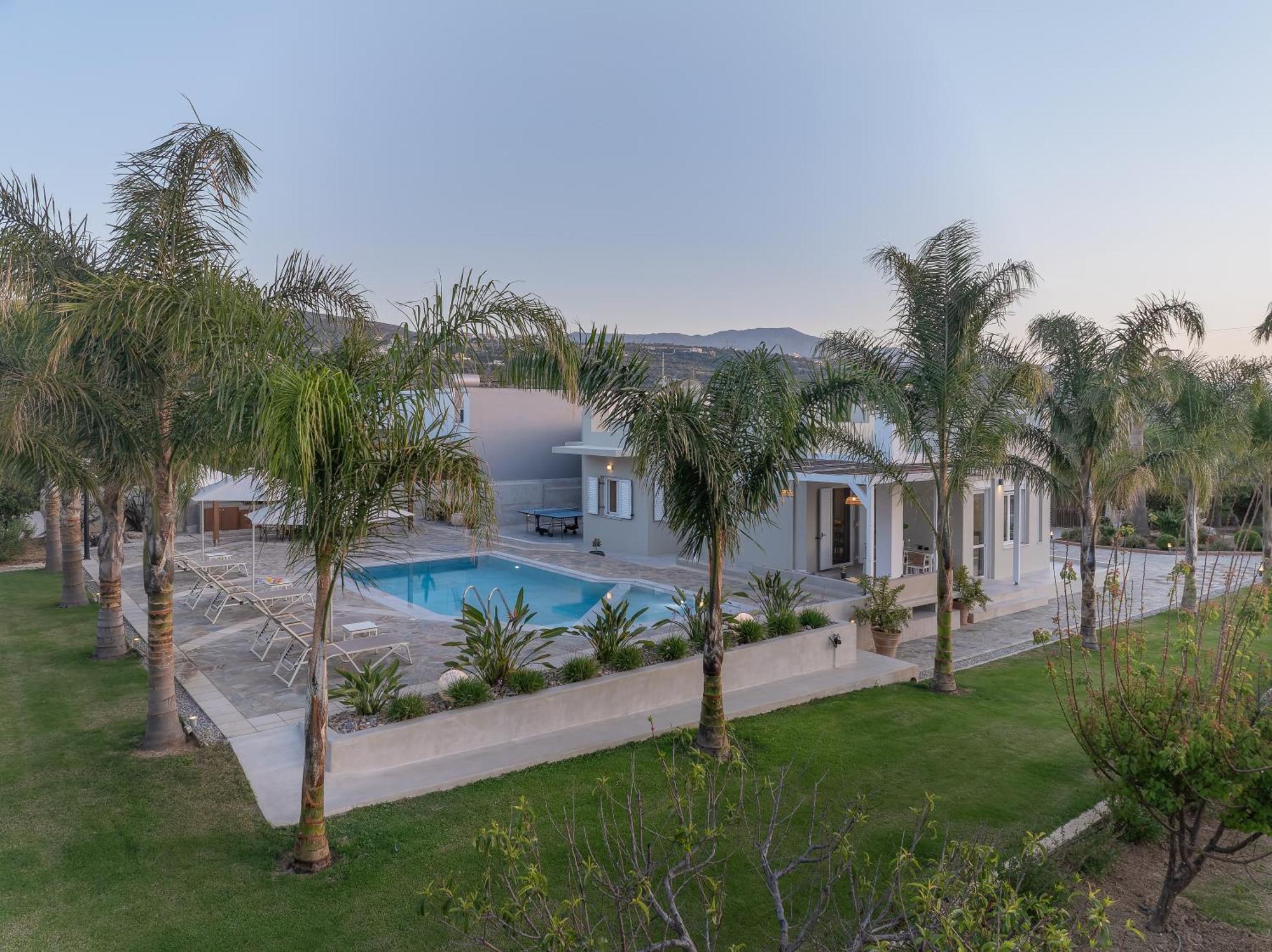 Villa Periklis Adelianos Kampos Exterior photo