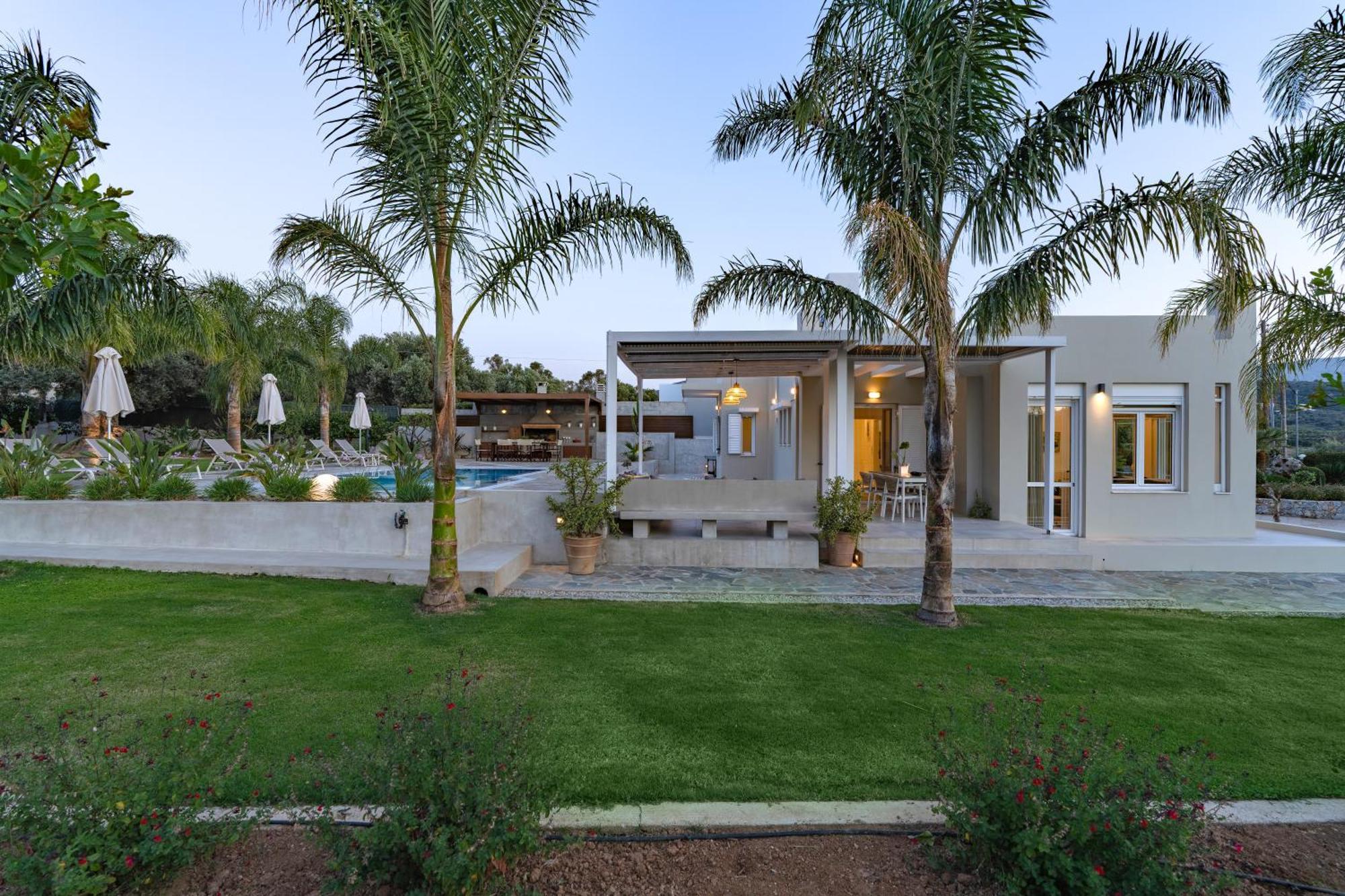 Villa Periklis Adelianos Kampos Exterior photo