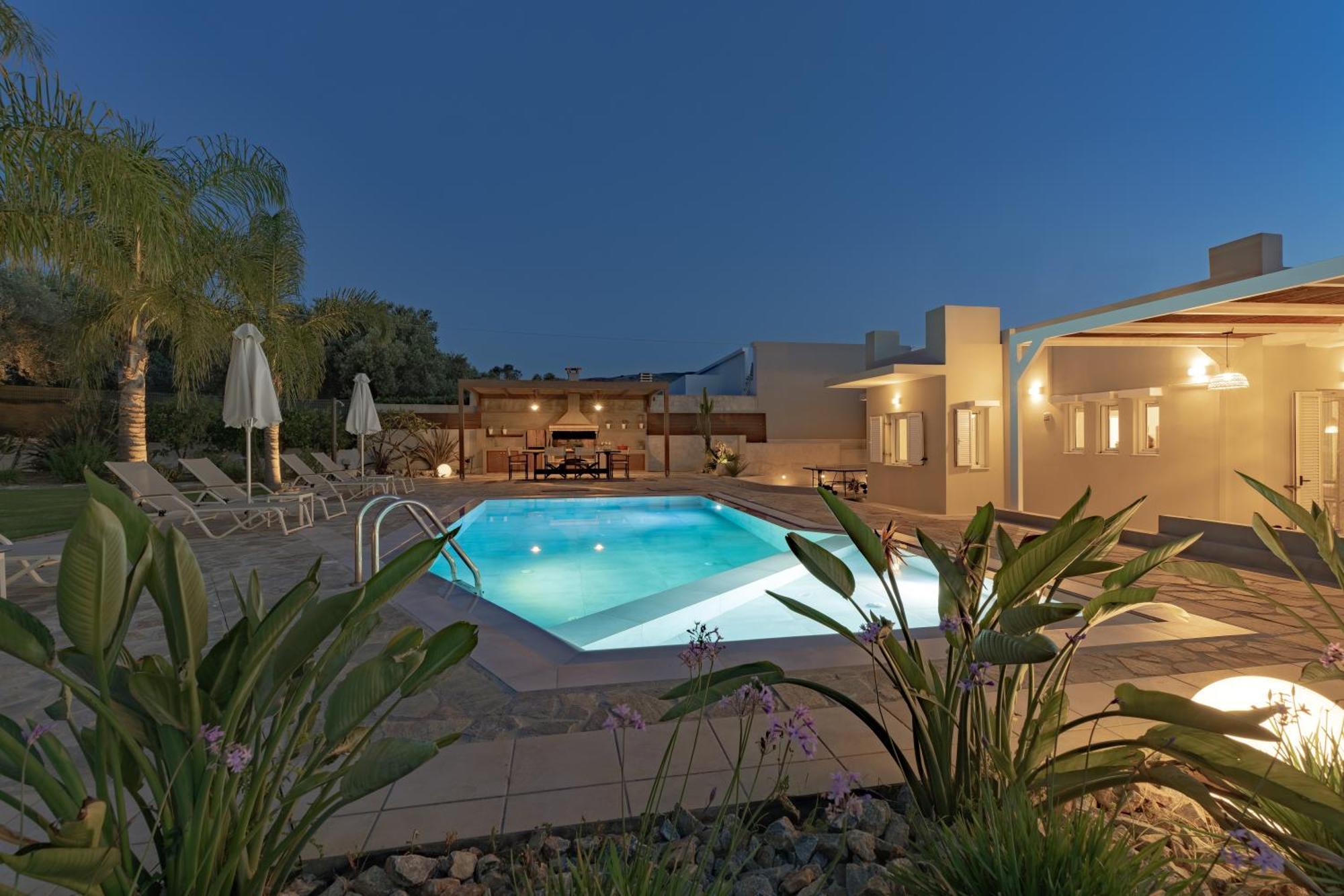 Villa Periklis Adelianos Kampos Exterior photo