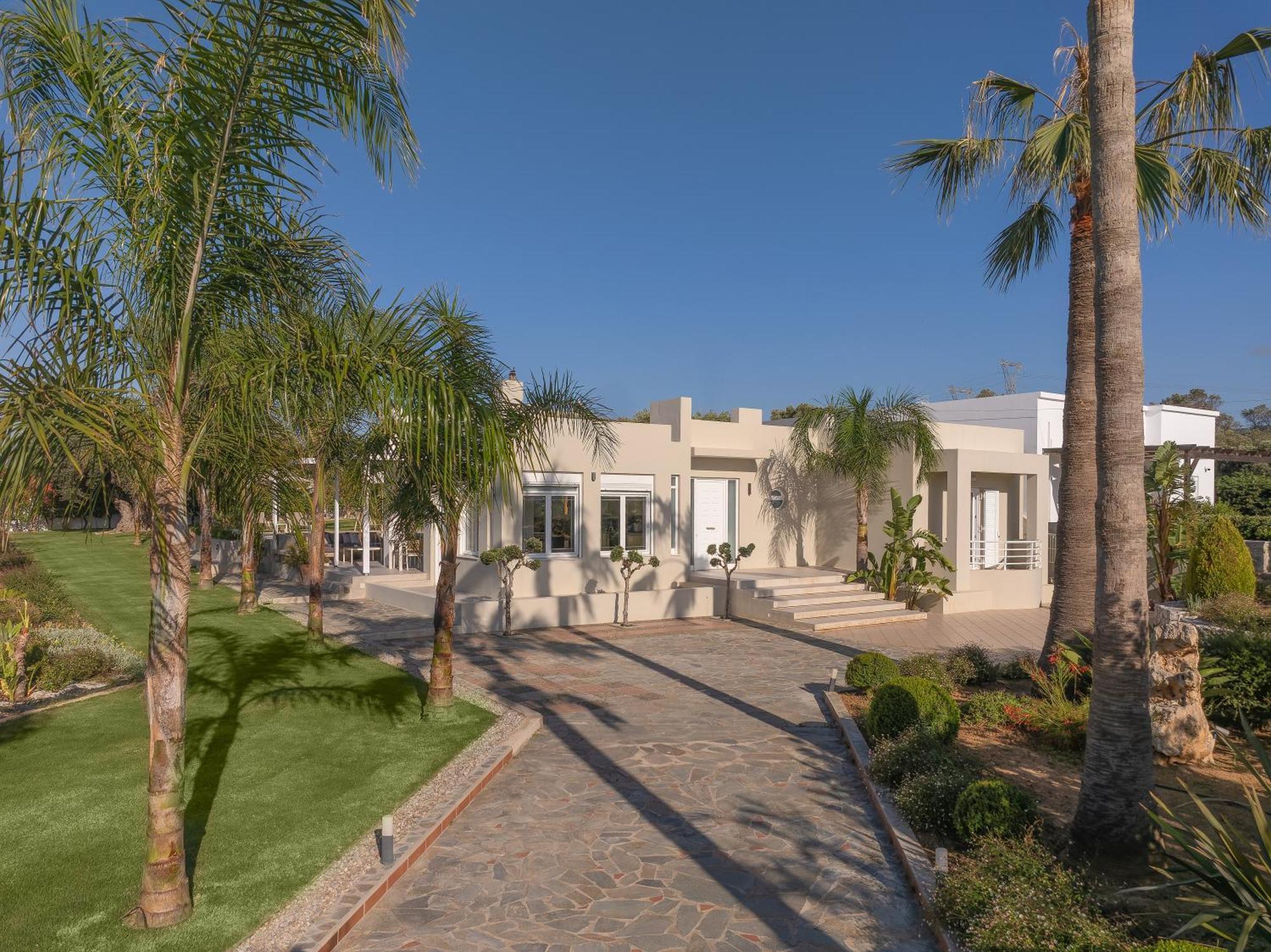 Villa Periklis Adelianos Kampos Exterior photo