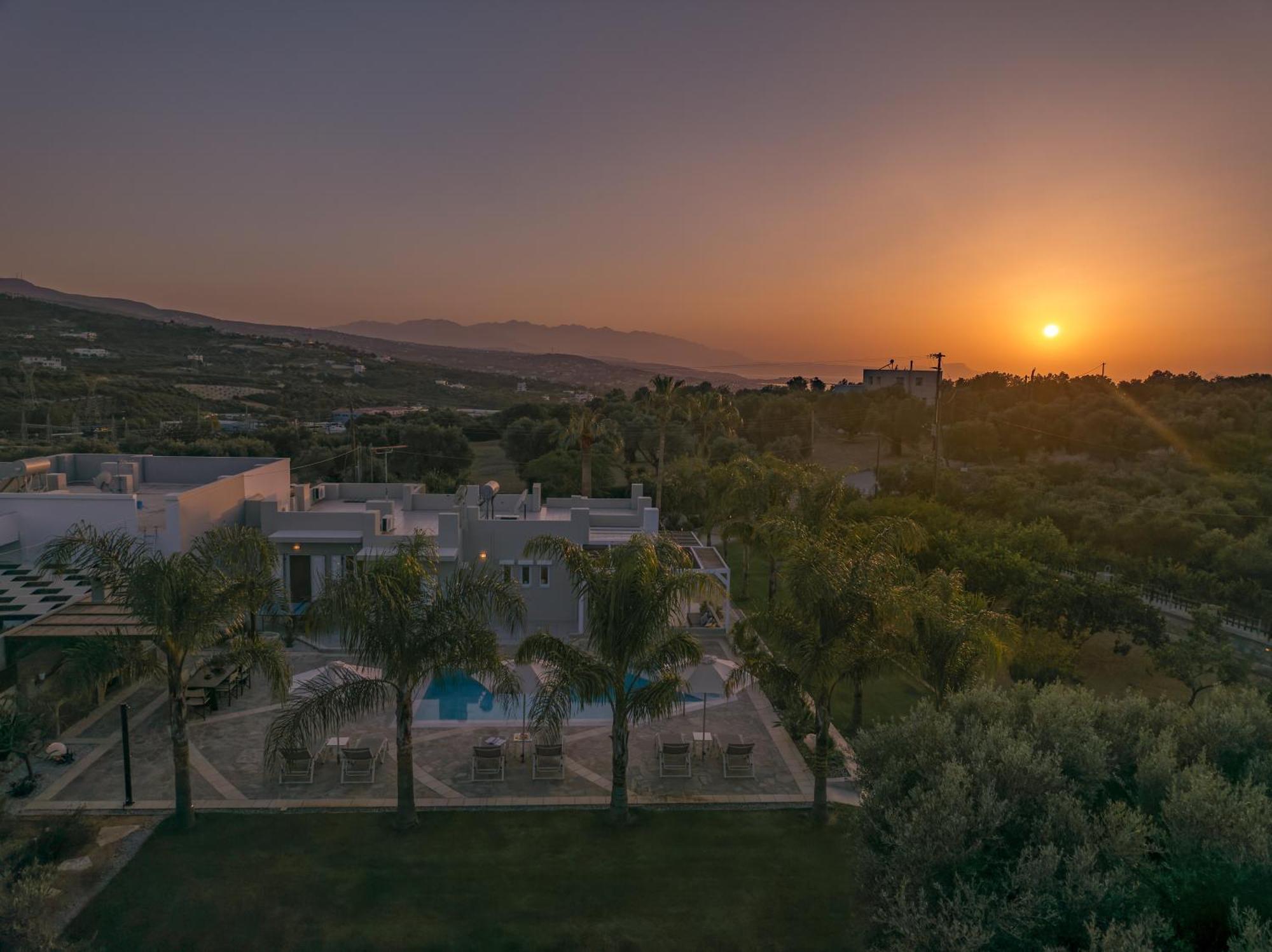 Villa Periklis Adelianos Kampos Exterior photo